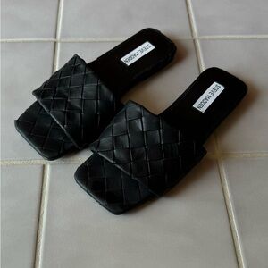 Steve Madden sandals